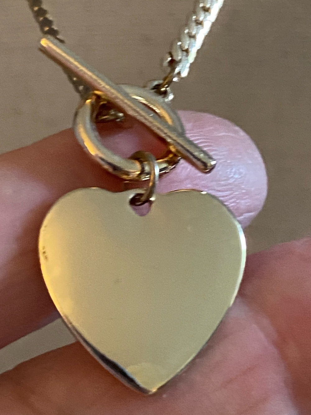 Gold Tone Curb Chain Heart Pendant Toggle Necklace 18”
